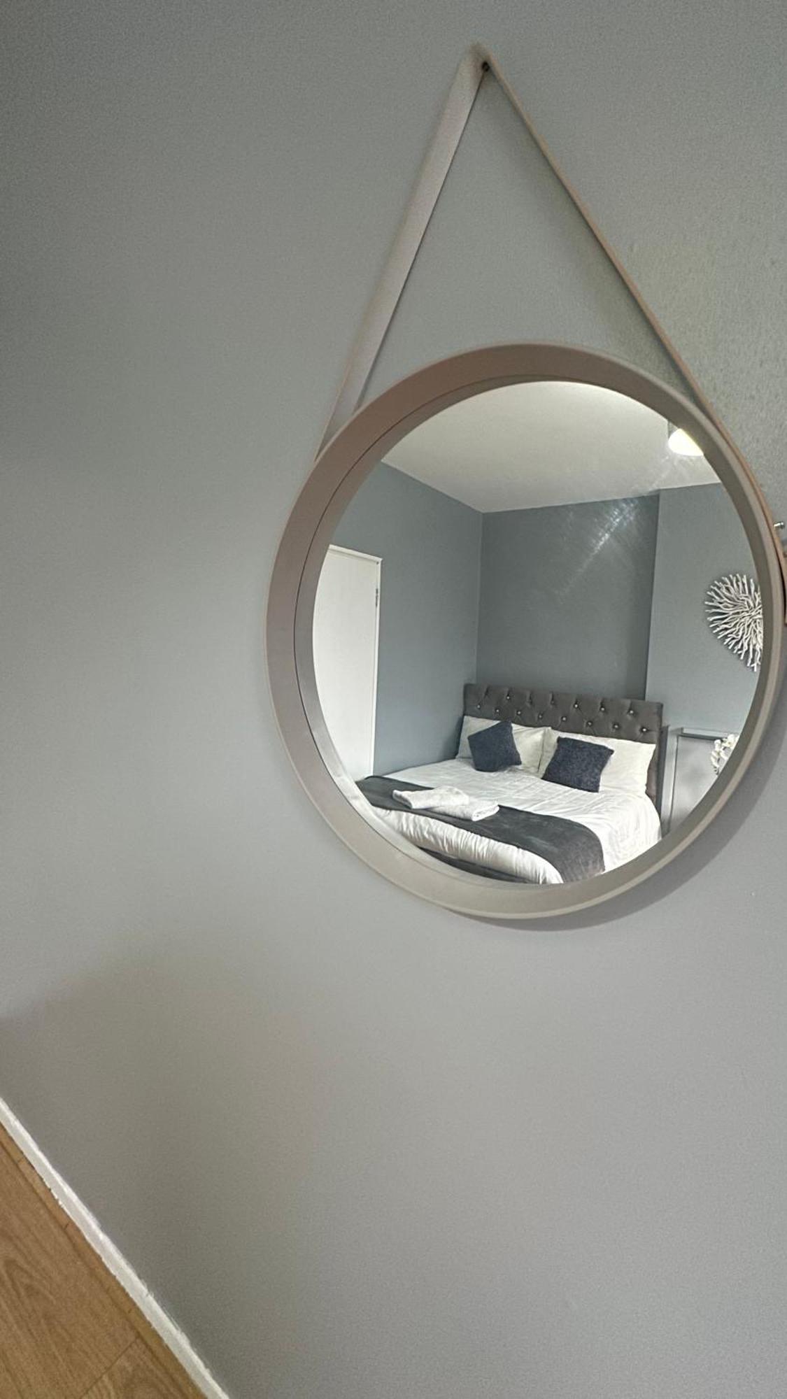 1 Bedroom Flat In Whitechapel, Лондон Екстер'єр фото