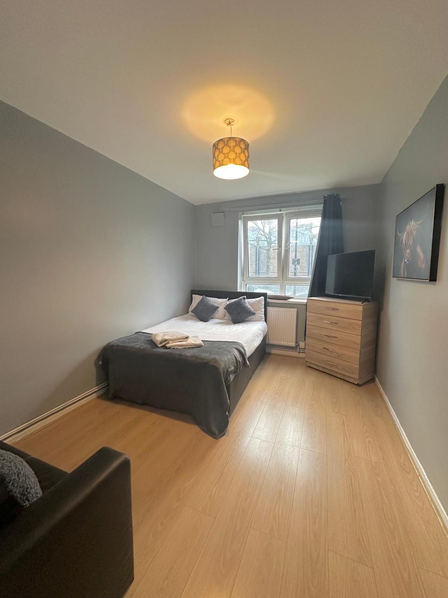 1 Bedroom Flat In Whitechapel, Лондон Екстер'єр фото