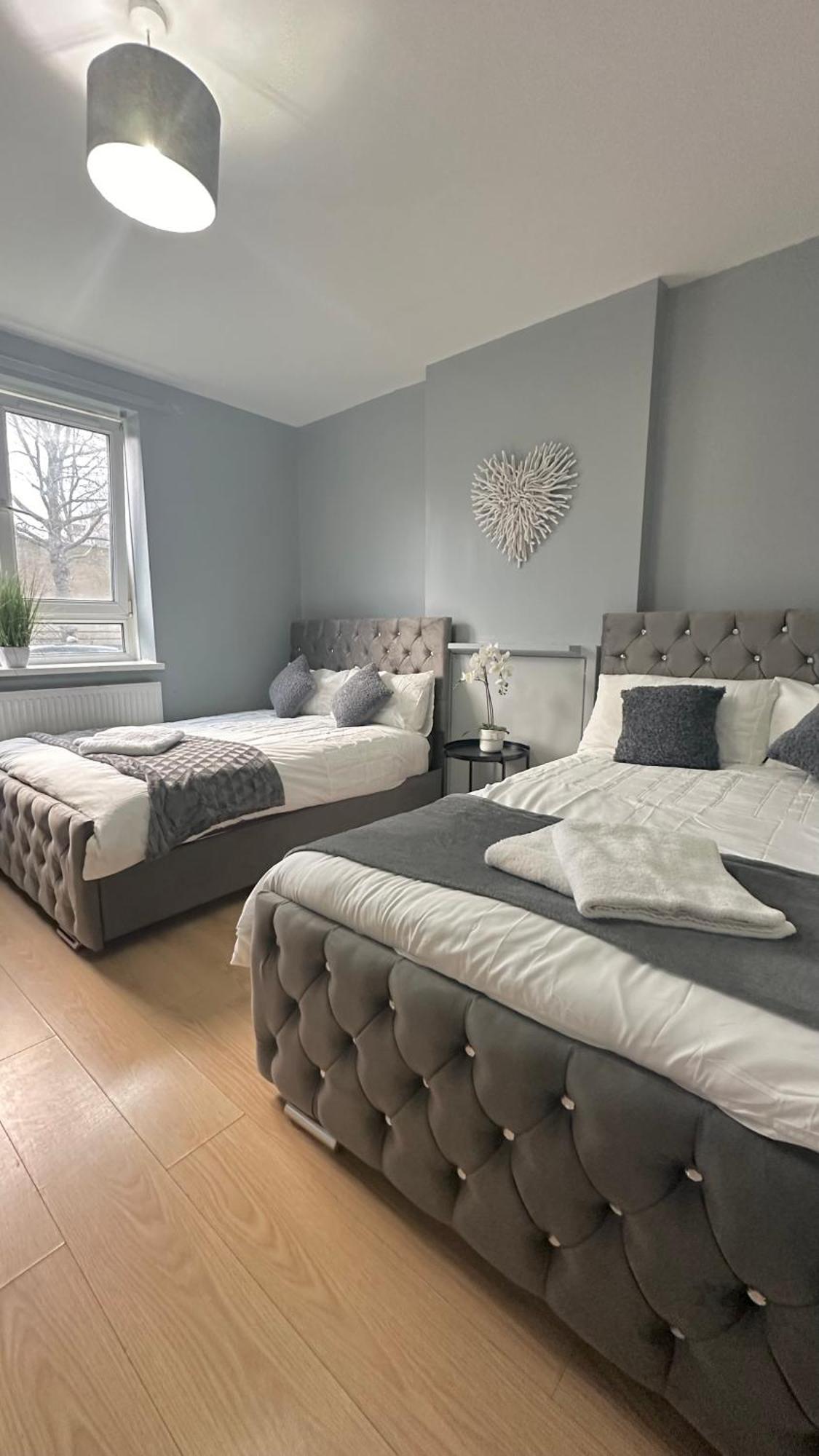 1 Bedroom Flat In Whitechapel, Лондон Екстер'єр фото
